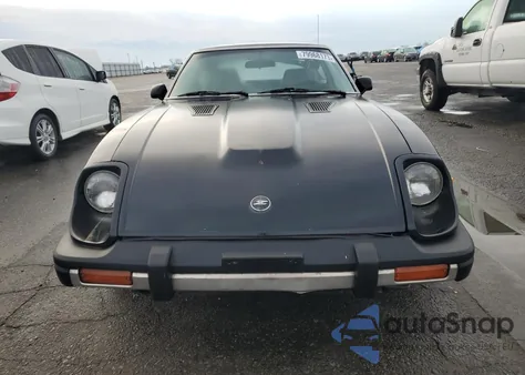 1981 Datsun 280Zx z USA, uszkodzony, nr VIN JN1HZ04S8BX265704